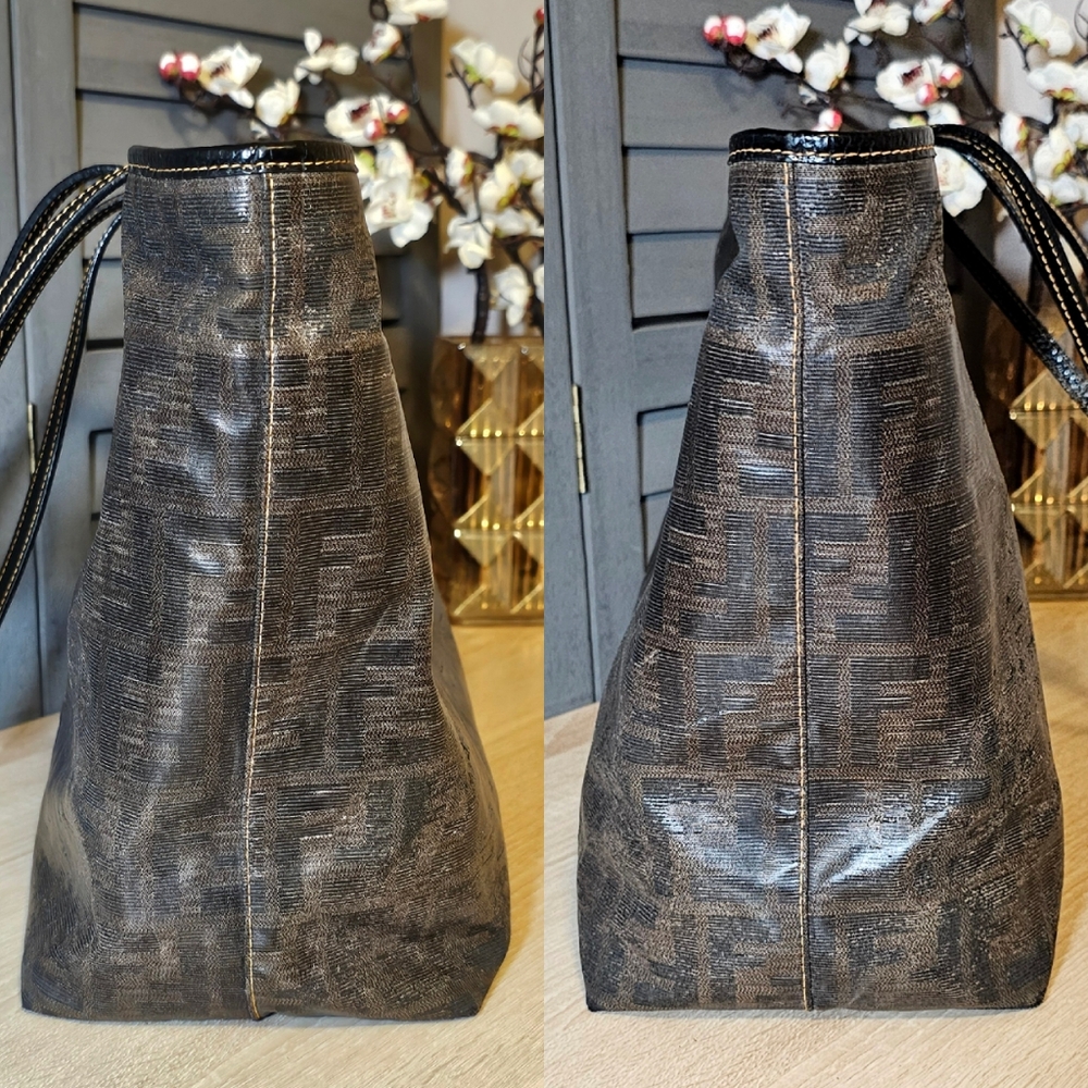 Authentic FENDI Zucca Spalmati Coated Canvas Tote - Picture 5 of 16